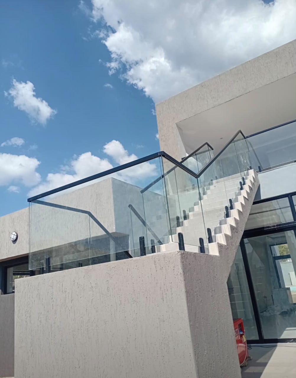 Lakeside Hillside Residence photo 10