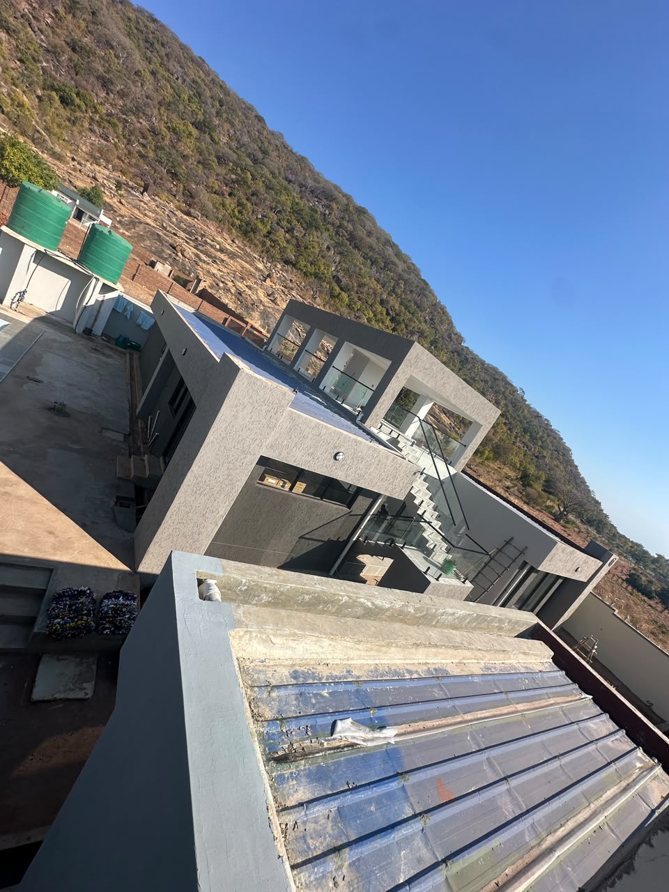 Lakeside Hillside Residence - rooftop view